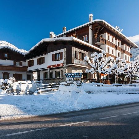 Hotel Edelweiss Con Ristorante Note Di Gusto 上福尔尼 外观 照片