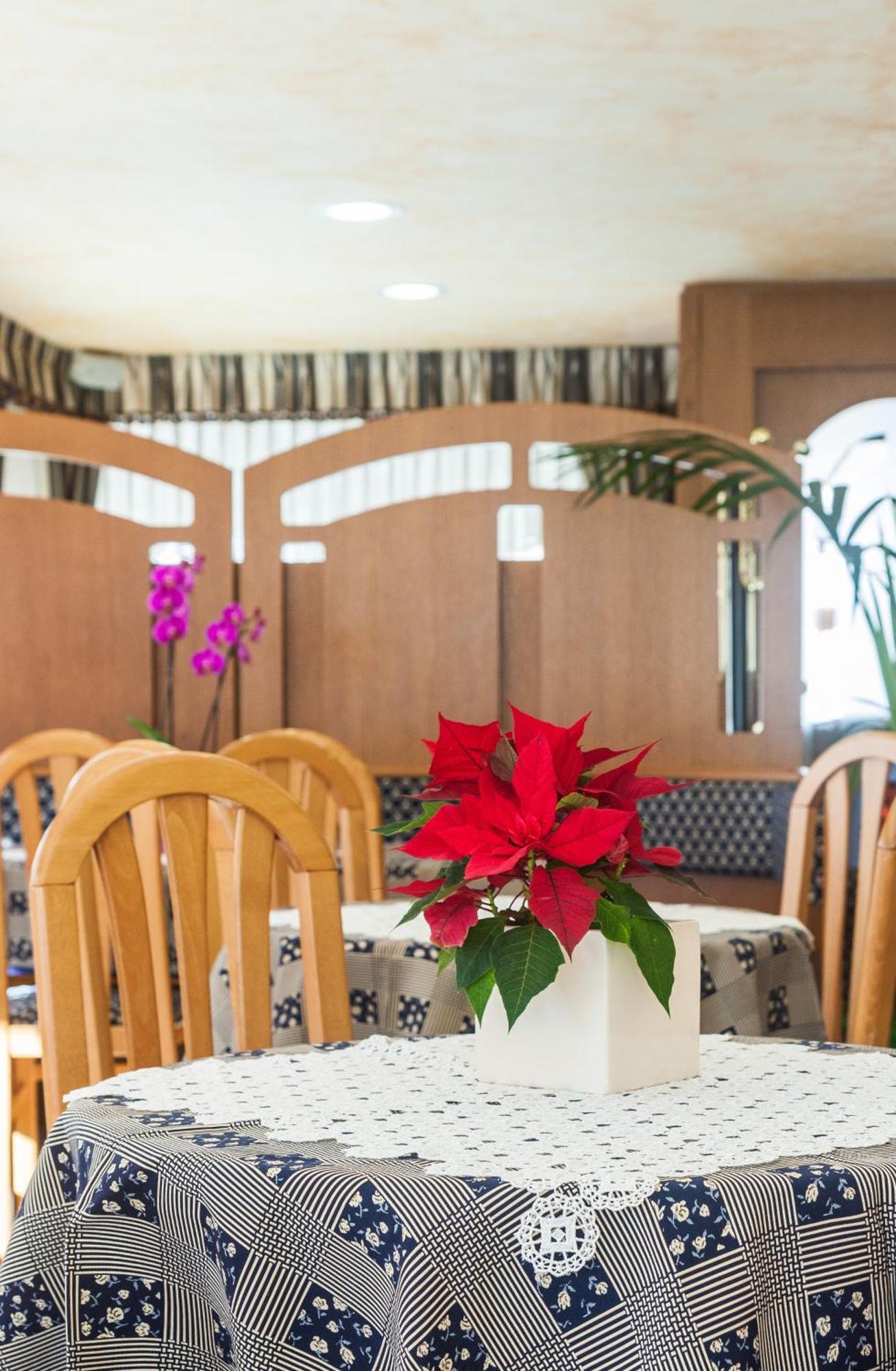 Hotel Edelweiss Con Ristorante Note Di Gusto 上福尔尼 外观 照片